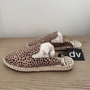 DV by Dolce Vita Women's Spotted Tan Espadrilles